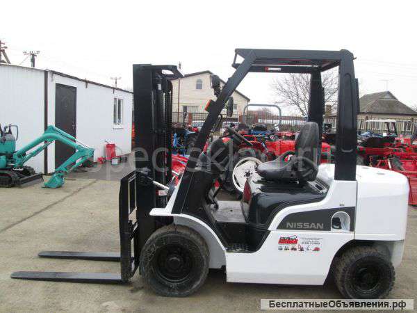 Вилочный погрузчик NISSAN Y1F2M25