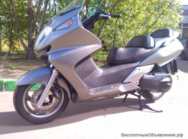 Макси-скутер Honda Silver Winq 600