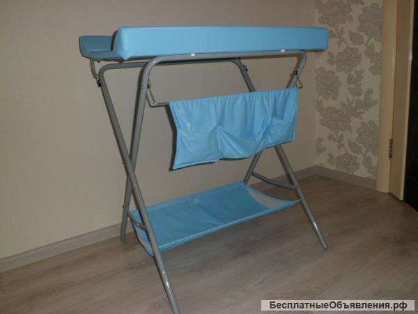 Пеленальный столик