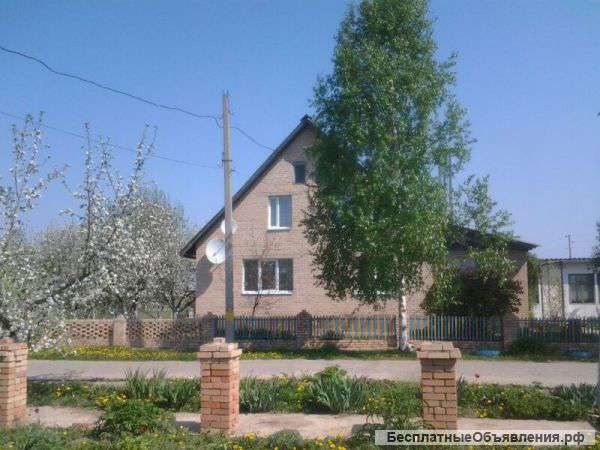 Дом кирпичный 163 кв.м. на 51 сотке