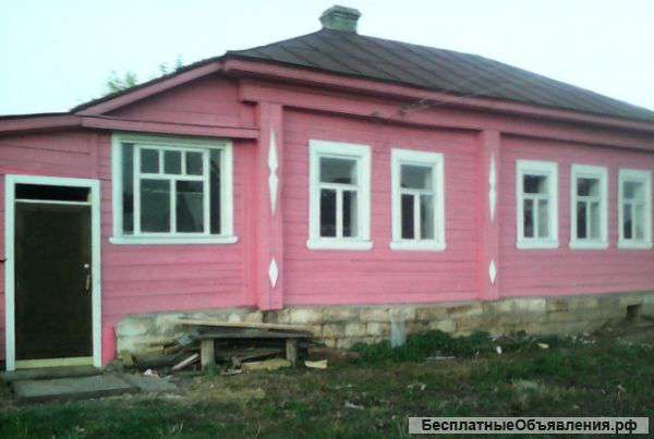 Дом у реки