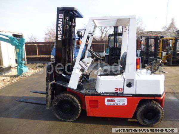 Вилочный погрузчик NISSAN PH02M20