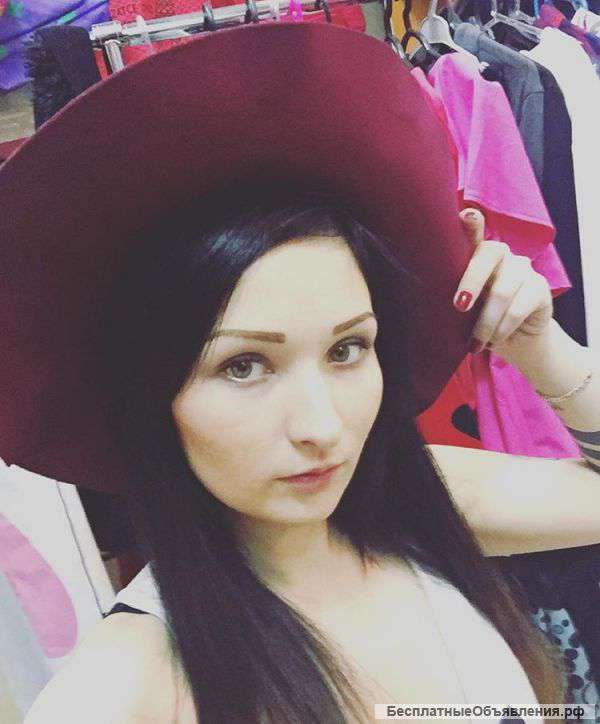 Шляпа бордовая