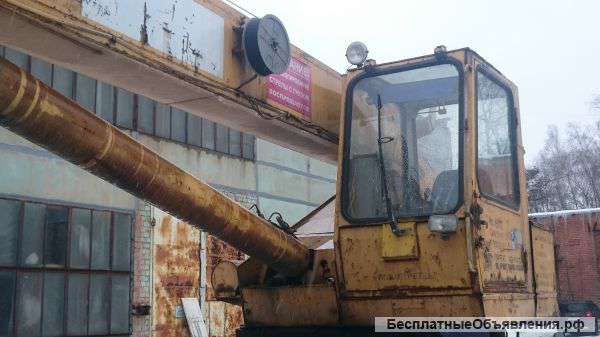Автокран МАЗ-630303