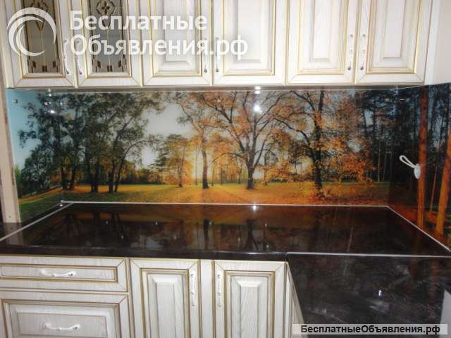 Стеклянный фартук для кухни