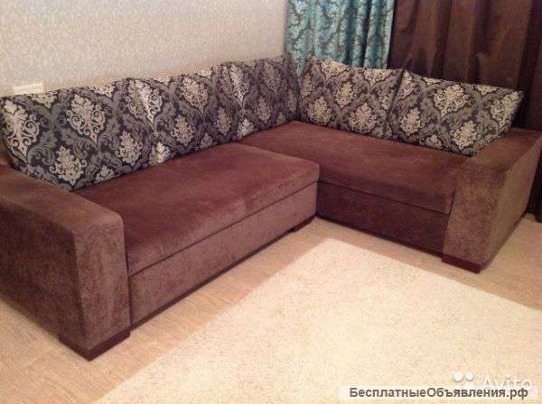 Большой угловой диван- кровать и кресло
