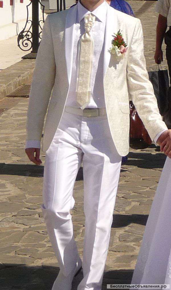 Мужской свадебный костюм