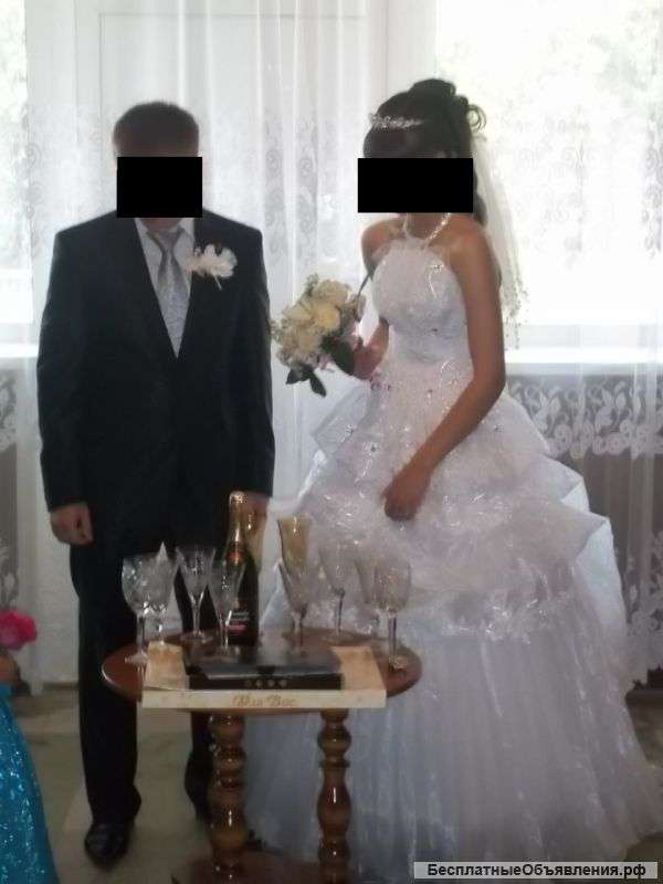 Свадебное платье