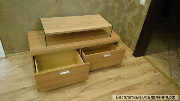 Тумбы и полки