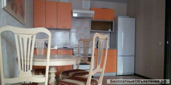 Сдам 2к квартиру,Азина 17