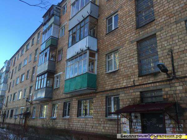 2 комн.квартиру г.Серпухов, ул.Физкультурная, д.27