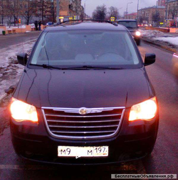 Chrysler Town & Country, 2009