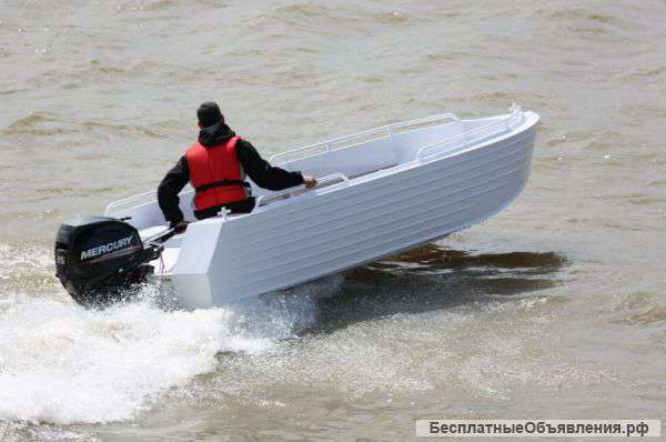 Лодку (катер) Trident 450