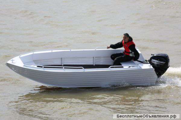 Лодку (катер) Trident 450