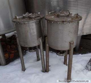 Ёмкости нержавеющие, объем — 0,06 куб.м.