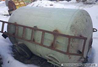 Емкость стальная, объем 3,5 куб.м., вертикального исполнения.