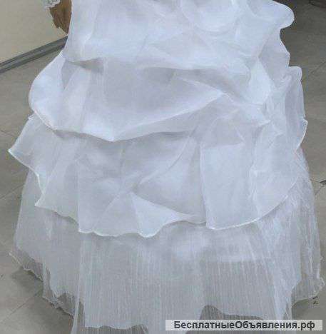 Свадебных платьев