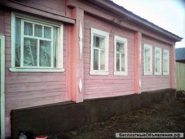 Дом на берегу реки для рыбаков