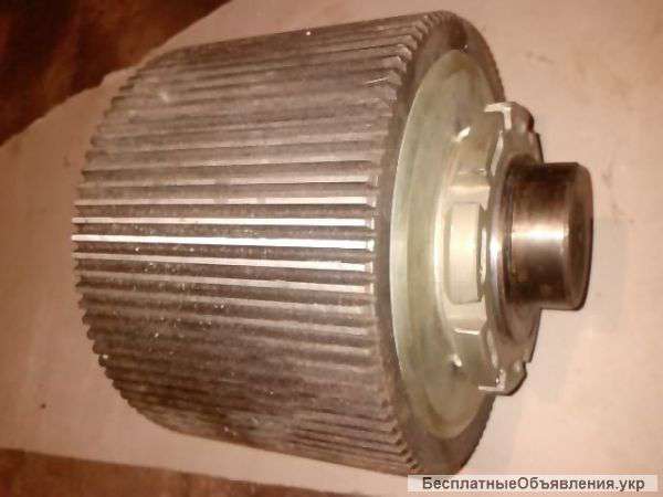 Ролики в сборе нарезные и перфорированные для грануляторов комбикорма и пеллеты