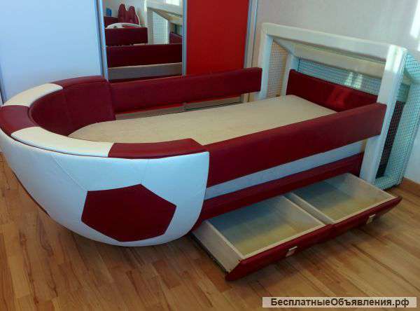 Эксклюзивная детская кровать "Football"