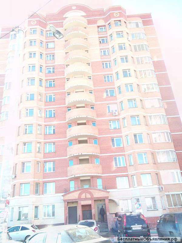 Долю( комнату)