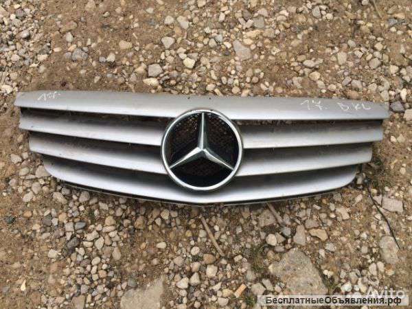 Решетка радиатора Mercedes B class