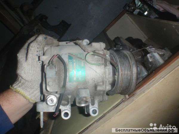 Компрессор кондея Honda Civic 4d
