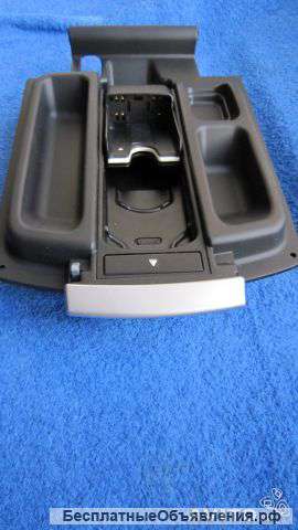 FJB000130PVA Range Rover Vogue 02-04 Отсек с кредлом оригинальный