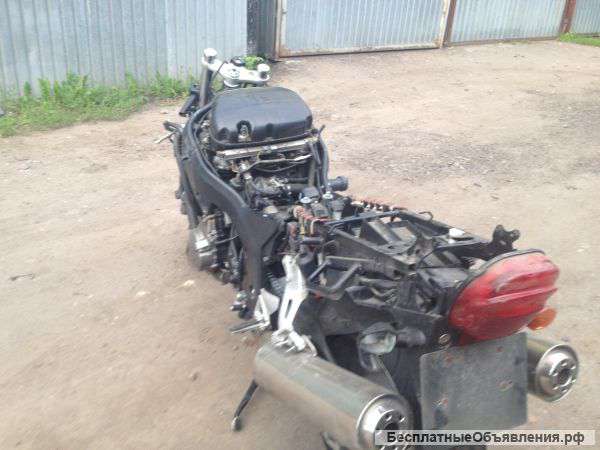 Запчасти и продаются документы на Cbr 1100