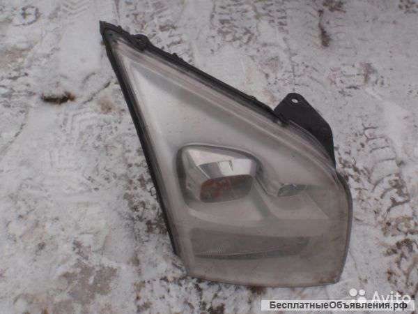 Передняя правая фара ford transit