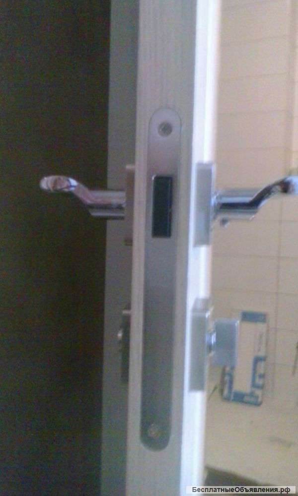 Установка входных и межкомнатных дверей