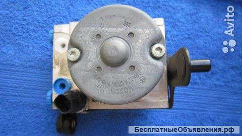 SRB000283 Часть гидроблока ABS Range Rover Vogue 02-05 оригинальная