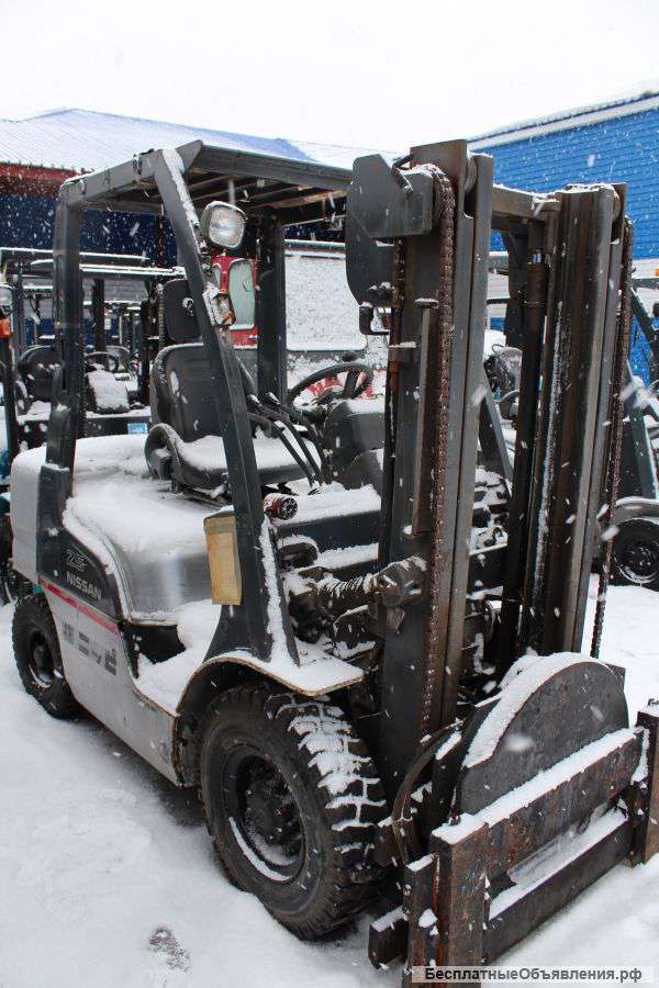 Погрузчик Nissan P1F1A15D бензин