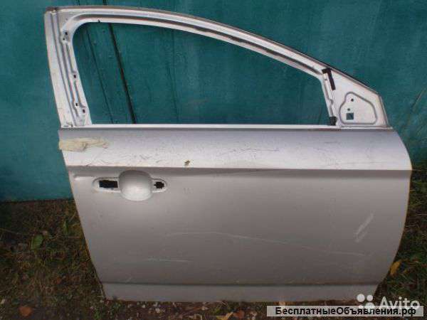 Передняя правая дверь Ford Mondeo IV