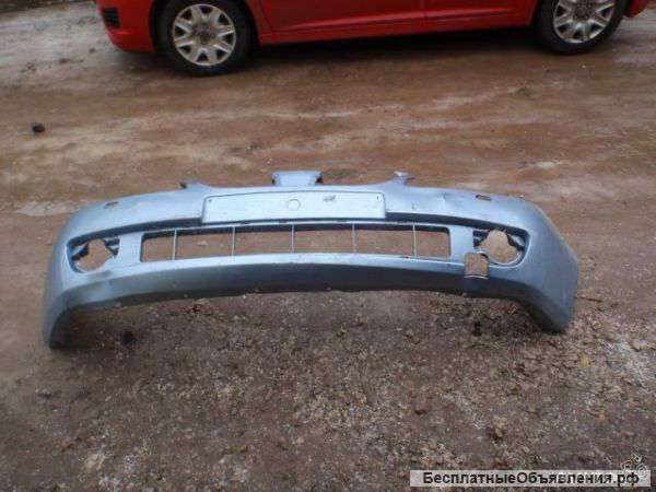 Бампер передний на Nissan Almera n16
