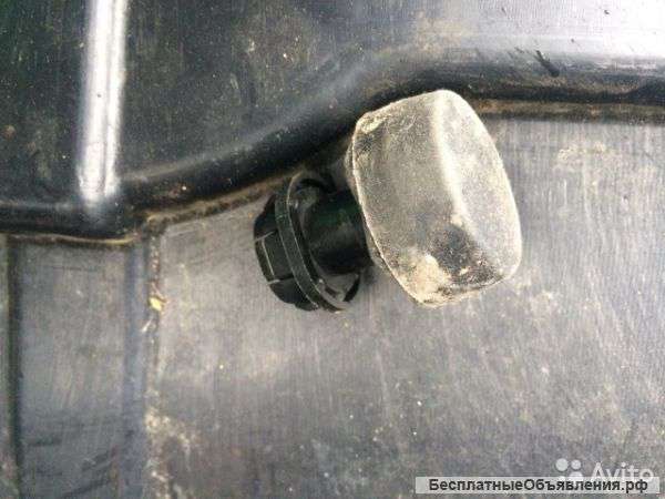 Отбойник капота Ford fiesta рестайлинг