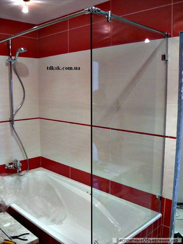 Стеклянные душевые кабины, шторы для ванн