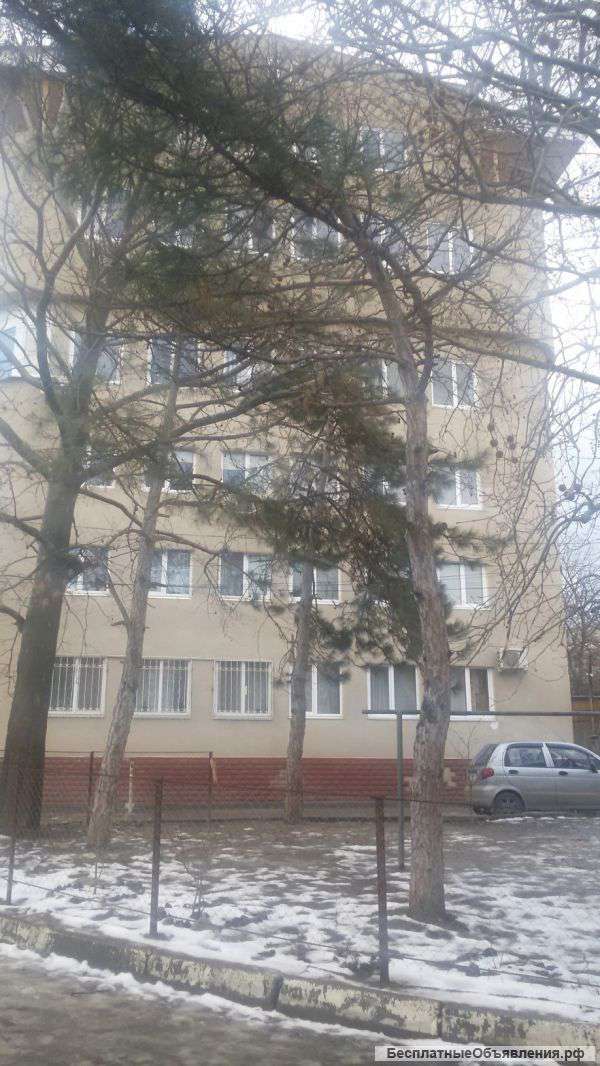 В Крыму город Алушта 3х кв. в центре.