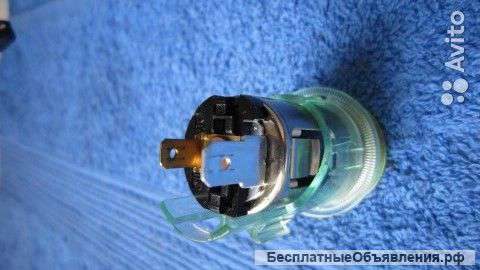 YXW000050 + YXD000020 Range Rover Vogue 02-06 Корпус прикуривателя оригинальный