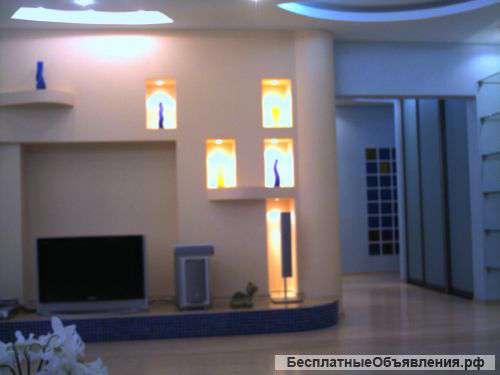 Элитную 3-х комнатную квартиру в центре Симферополя с гаражем