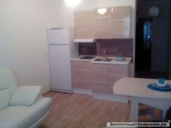 Сдам студию на Виктора Уса,15