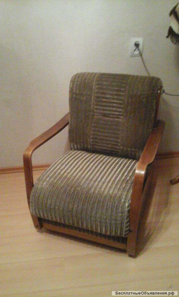 Диван и кресло б/у