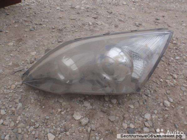 Фара левая Honda CR-viii передняя