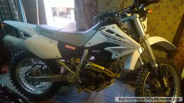 Honda XR400