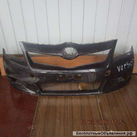 Бампер передний Toyota Corolla Verso бу