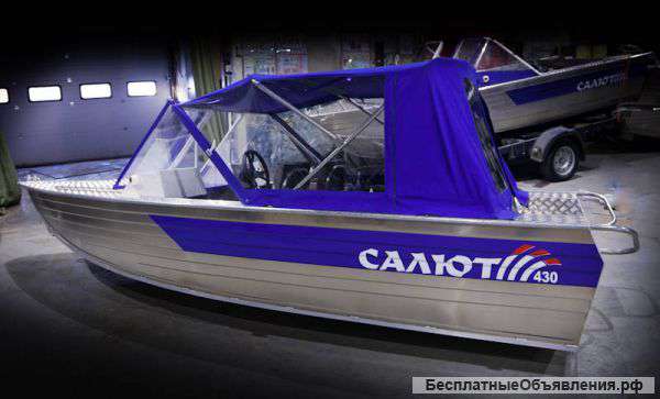 Лодку (катер) Салют-430 Scout