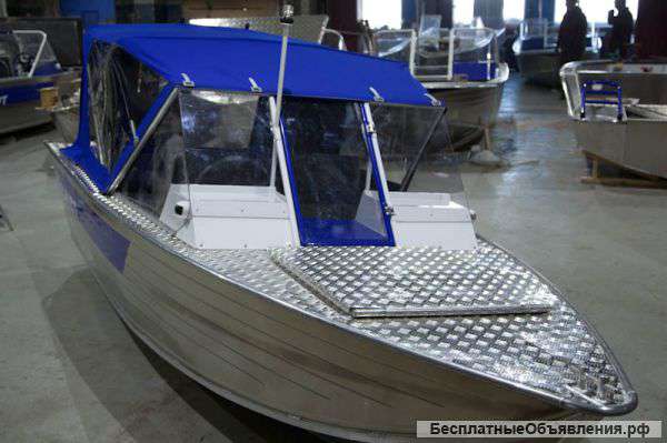 Лодку (катер) Салют-430 Scout