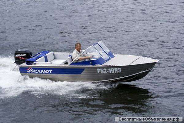 Лодку (катер) Салют-480 Classic