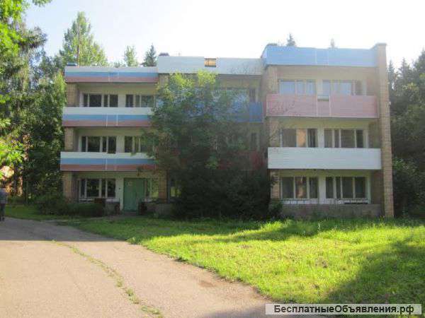 Оздоровительный комплекс 11850 кв м на участке 9 га, Истринский район, д. Кострово.