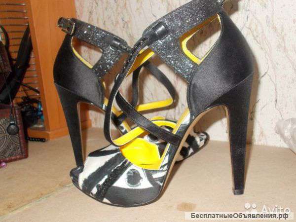 Босоножки Nine West